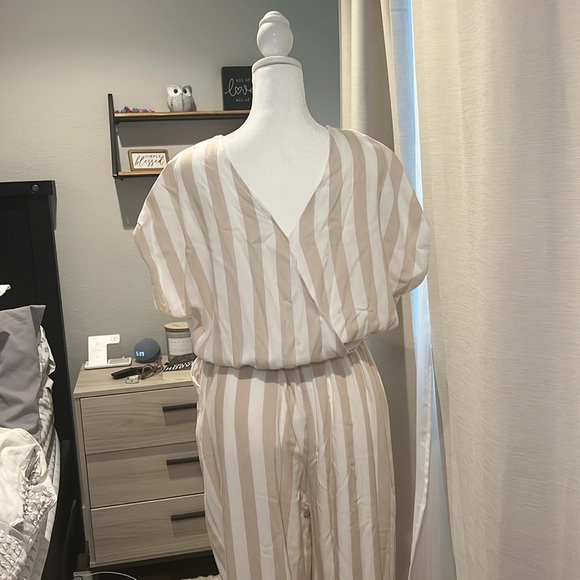 Striped romper - Picture 3 of 5